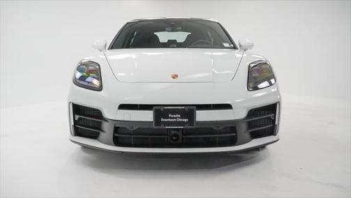2024 Porsche Panamera 4