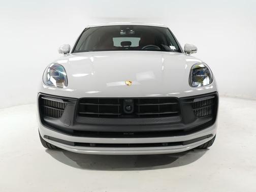 Chalk 2023 Porsche Macan Macan GTS