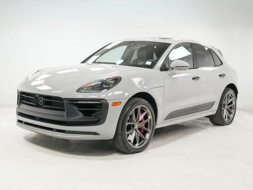 Chalk 2023 Porsche Macan Macan GTS