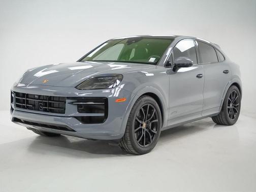 2025 Porsche Cayenne GTS