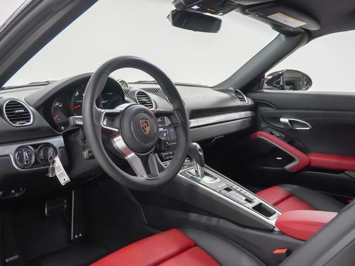 2025 Porsche 718 Boxster 