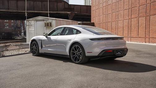 2025 Porsche Taycan 4