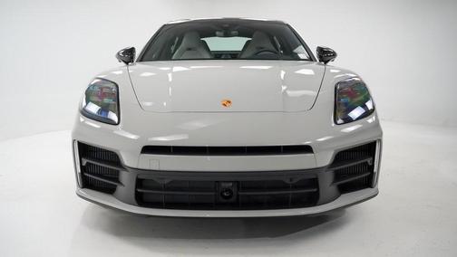 2026 Porsche Panamera 4 E-Hybrid