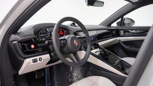2026 Porsche Panamera 4 E-Hybrid