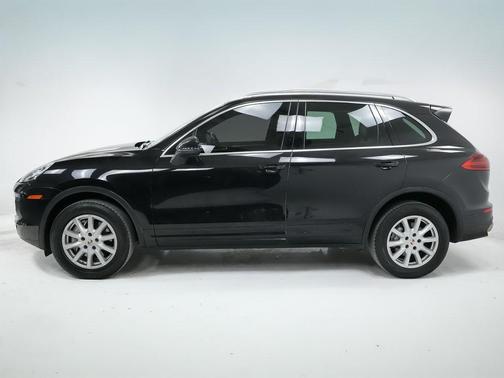 2016 Porsche Cayenne Cayenne