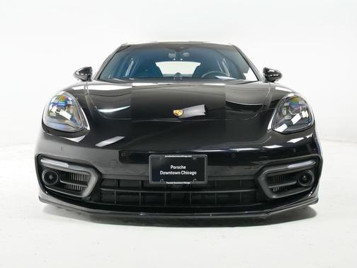 Jet Black 2022 Porsche Panamera 4 Executive