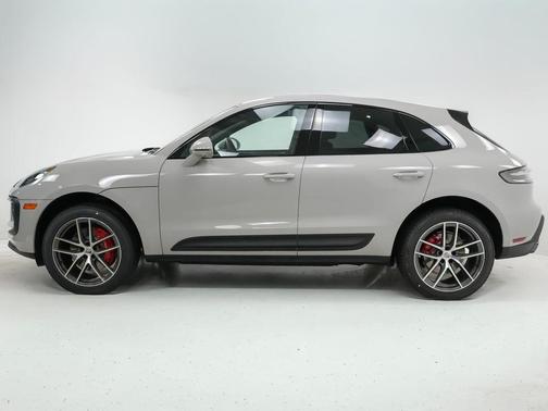 Chalk 2026 Porsche Macan Macan
