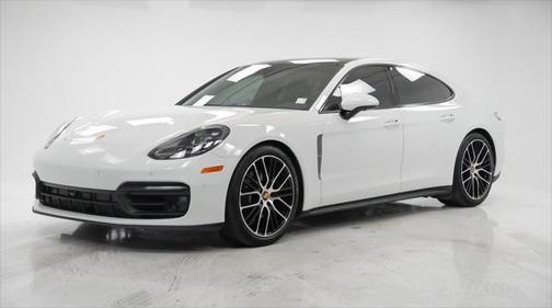 2023 Porsche Panamera Platinum Edition