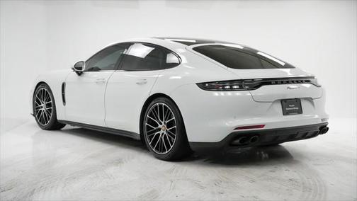 2023 Porsche Panamera Platinum Edition