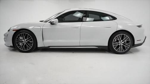2020 Porsche Taycan Turbo