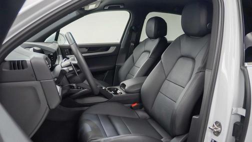 2025 Porsche Cayenne