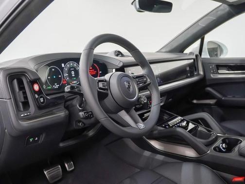 2026 Porsche Cayenne Cayenne Turbo E-Hybrid