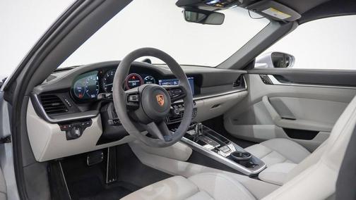 2020 Porsche 911 Carrera 4S Cabriolet