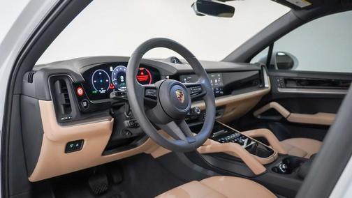 2025 Porsche Cayenne 