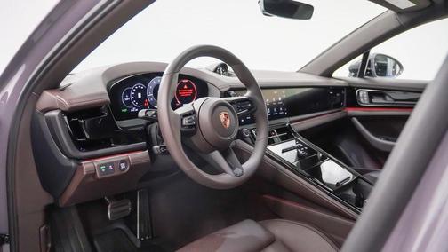 2025 Porsche Panamera 4