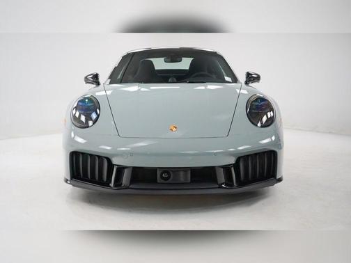 2026 Porsche 911 Carrera GTS