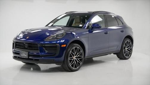 2025 Porsche Macan Base