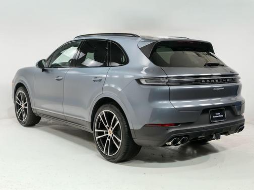 Vanadium Grey Metallic 2026 Porsche Cayenne Cayenne