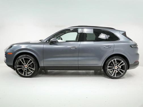 Vanadium Grey Metallic 2026 Porsche Cayenne Cayenne