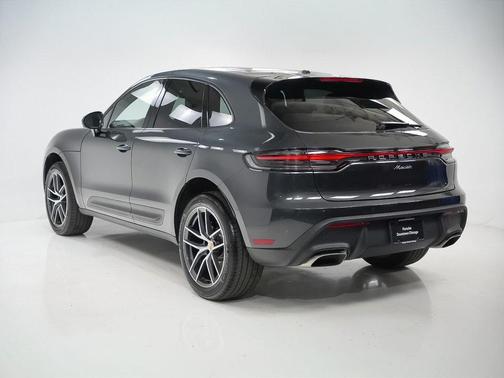 2025 Porsche Macan 