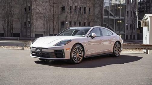2024 Porsche Panamera 4