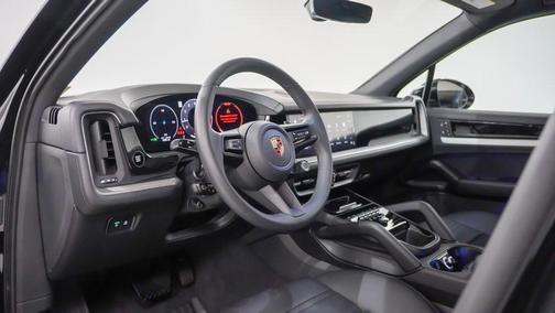 2025 Porsche Cayenne 