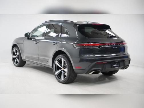 2025 Porsche Macan 