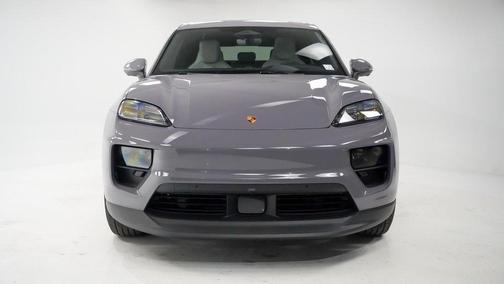 2025 Porsche Macan 4