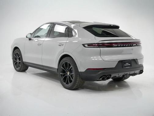 Chalk 2025 Porsche Cayenne Cayenne