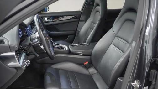 2018 Porsche Panamera 4