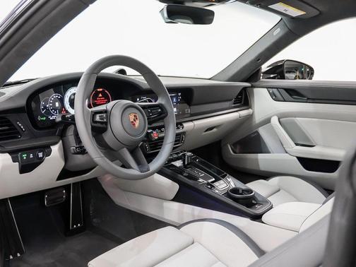 2026 Porsche 911 Carrera GTS