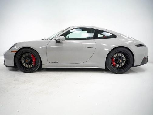 2026 Porsche 911 Carrera GTS