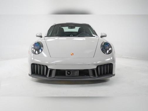 2026 Porsche 911 Carrera GTS