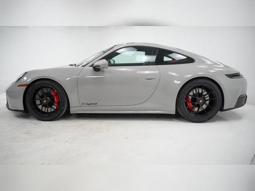 2026 Porsche 911 Carrera GTS
