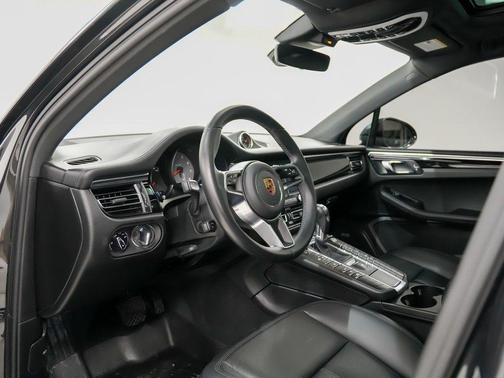 2021 Porsche Macan S
