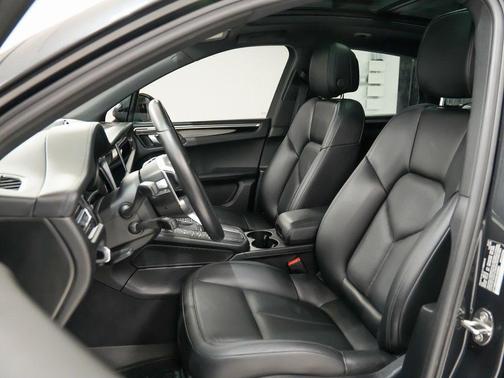 2021 Porsche Macan S