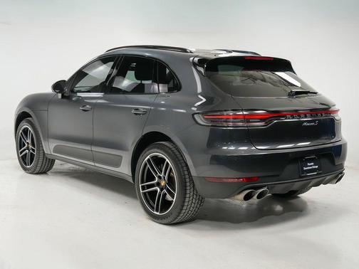 2021 Porsche Macan S