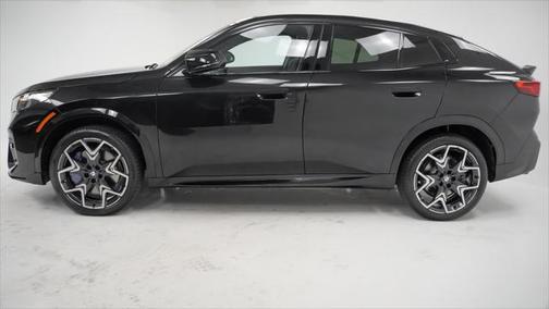 2025 BMW X2 M35i