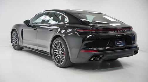 2025 Porsche Panamera 4S