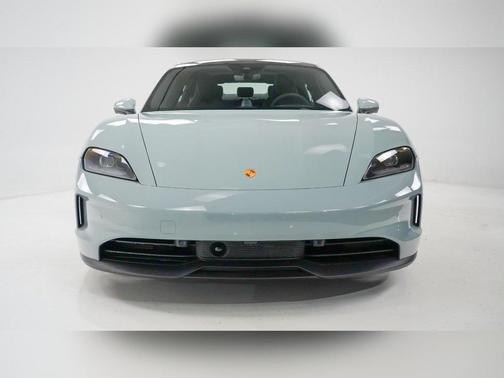 2026 Porsche Taycan 4