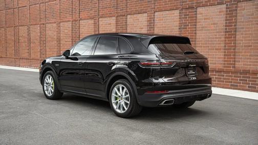 2021 Porsche Cayenne S