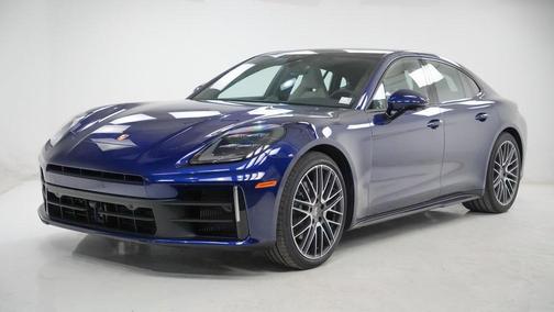 2026 Porsche Panamera 4