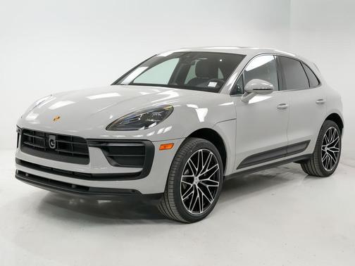 2026 Porsche Macan 