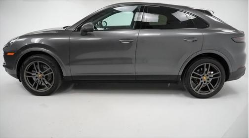 2022 Porsche Cayenne Base (Tiptronic)