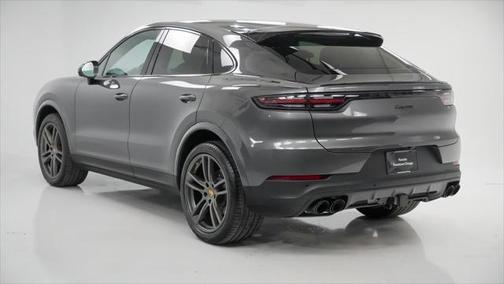 2022 Porsche Cayenne Base (Tiptronic)