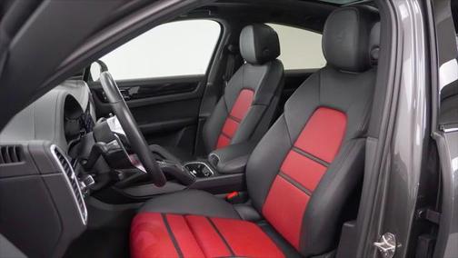 2022 Porsche Cayenne Base (Tiptronic)