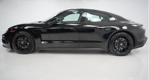 2025 Porsche Taycan 