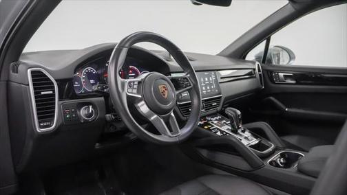 2023 Porsche Cayenne Base (Tiptronic)