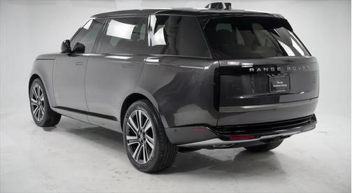 2023 Land Rover Range Rover P530 SE