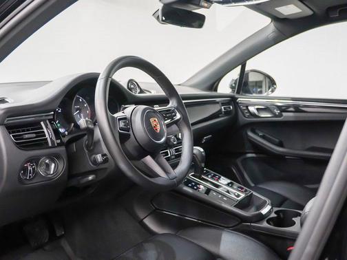 2024 Porsche Macan S